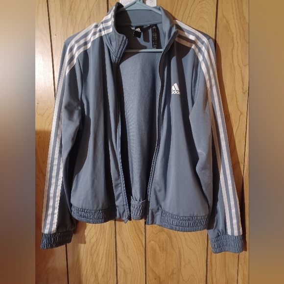 Adidas jacket size Medium 12/14 - Picture 1 of 4